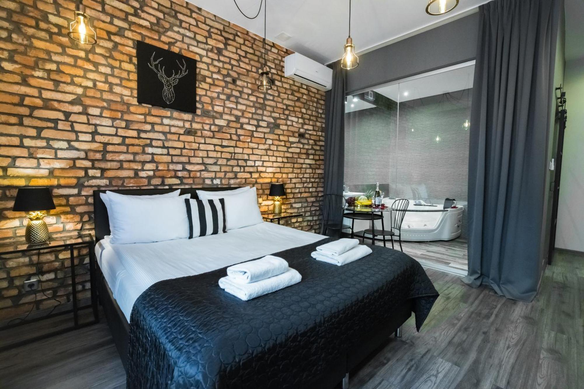 Leo Apartments Old Town Краков Экстерьер фото