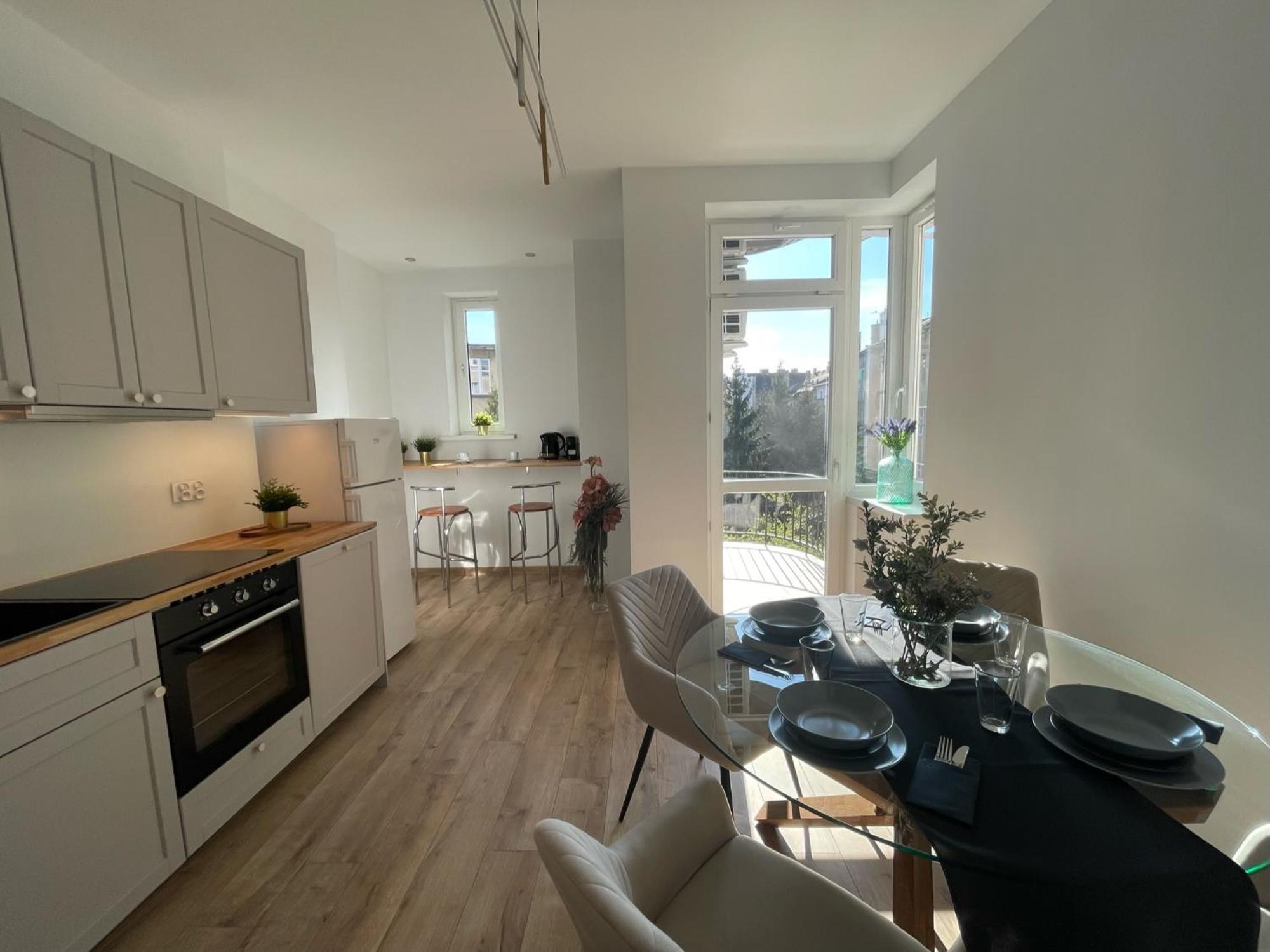 Leo Apartments Old Town Краков Экстерьер фото